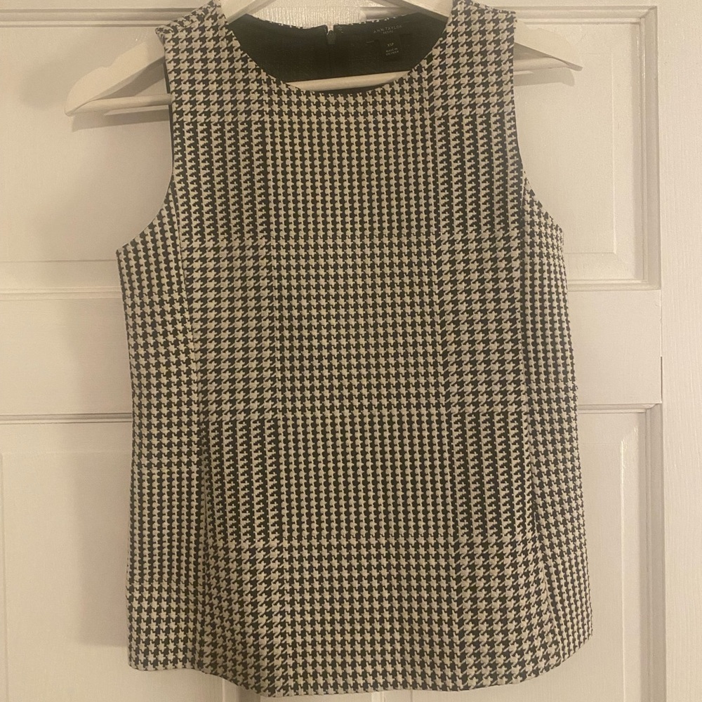 Ann Taylor Houndstooth Woven Shell Top